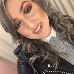 Meet your Posher, Lana